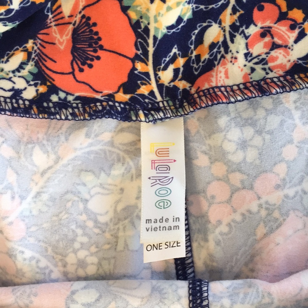 LulaRoe Bundle - Picture 3 of 8